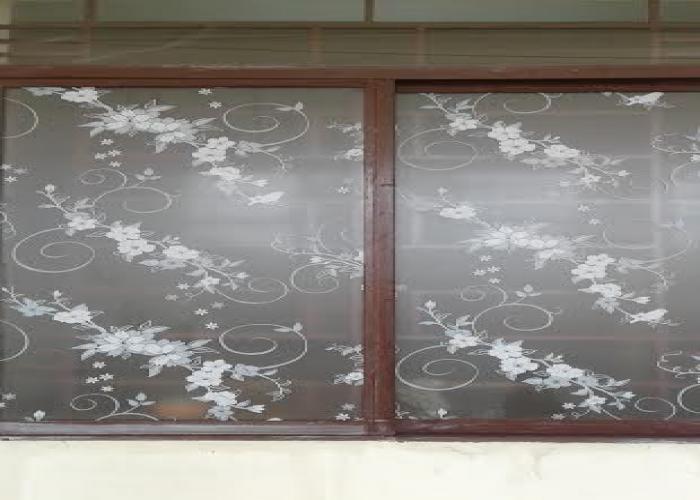 decal dán kính,giấy dán kính